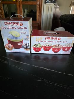ICE CREAM MAKER AND WAFFLE BOWLS
