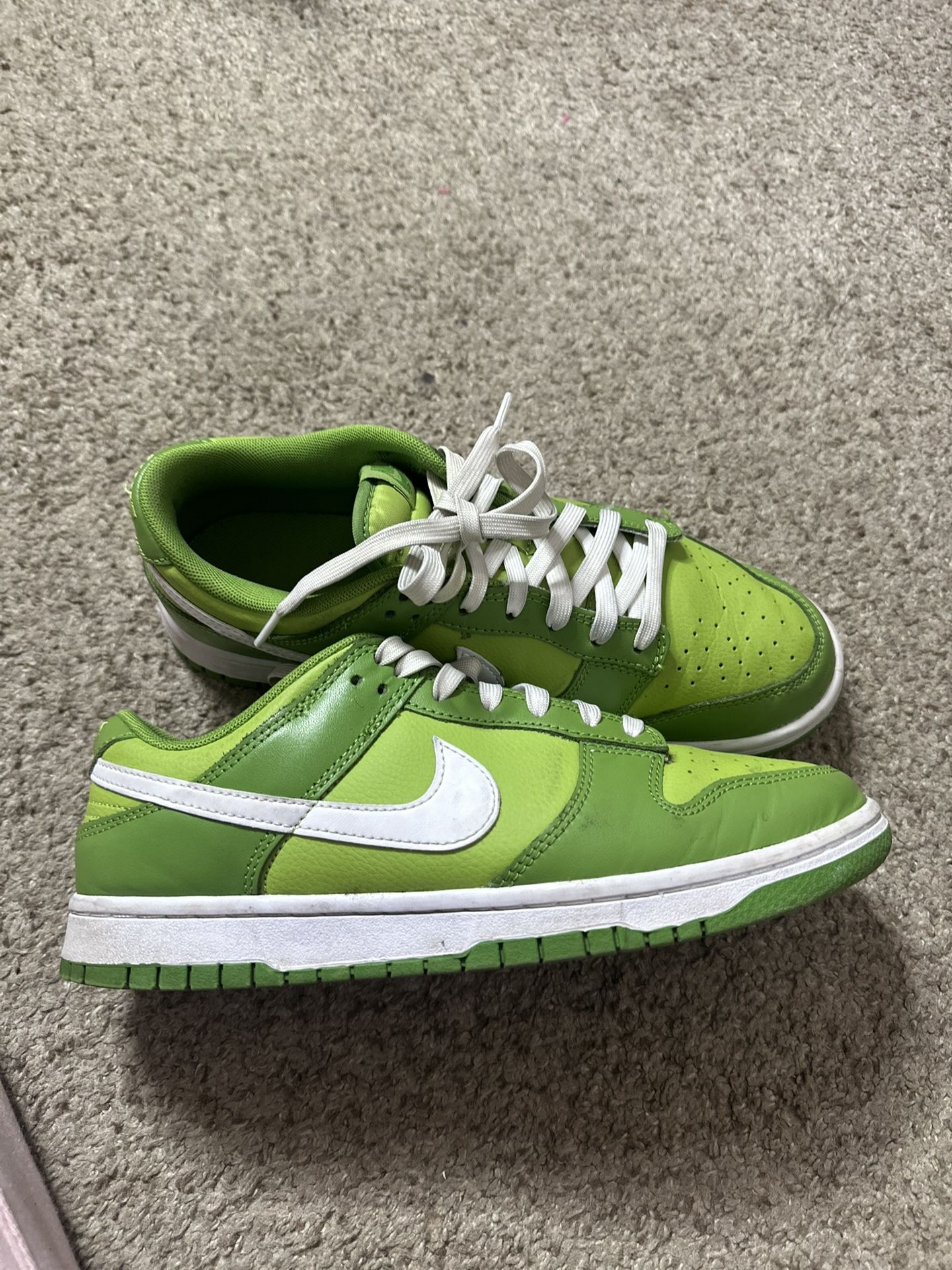 Nike Dunks Size 9