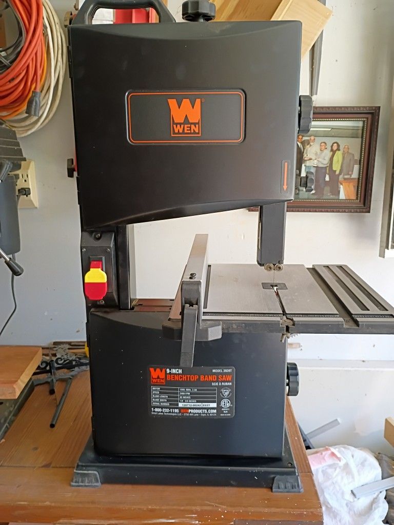 Wen 9 Inch Band saw Model 3939T