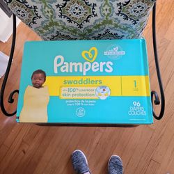 PAMPERS SWADDLERS  SIZE 1 - 96 PACK