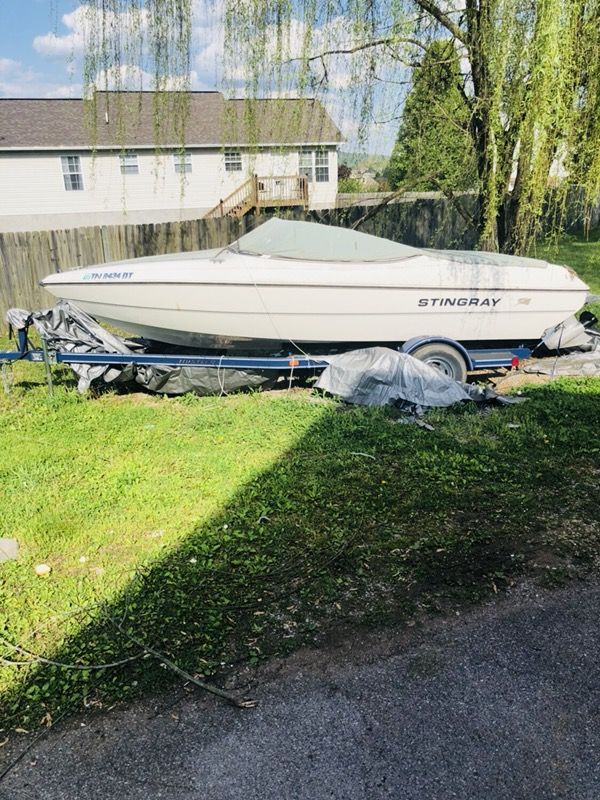 Stingray 2006 volva penta practically new
