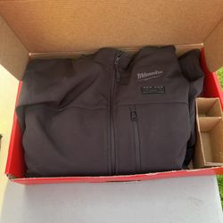 Milwaukee M12 XL Heated Jacket NO BATTERY INCLUDED 