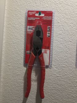 Milwaukee High-Leverage Lineman's Pliers with Crimper