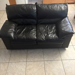 Black Leather Love Seat 