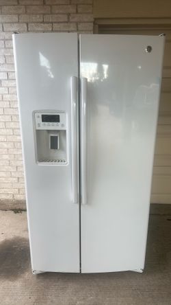 GE Refrigerator