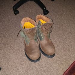 Size 12 Timberland Boots, Brand New Purchased them got Them home and. didnt Like them. I Payed $90 For them make Me An offer.