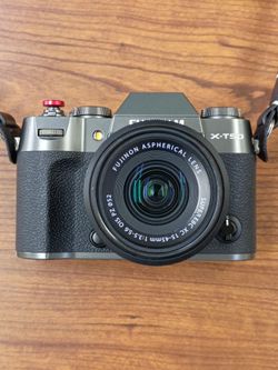 Fujifilm X-T50 with 15-45mm lens XT50 Fuji