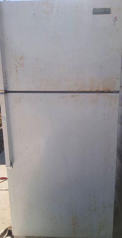 Refrigerator (Whirlpool)