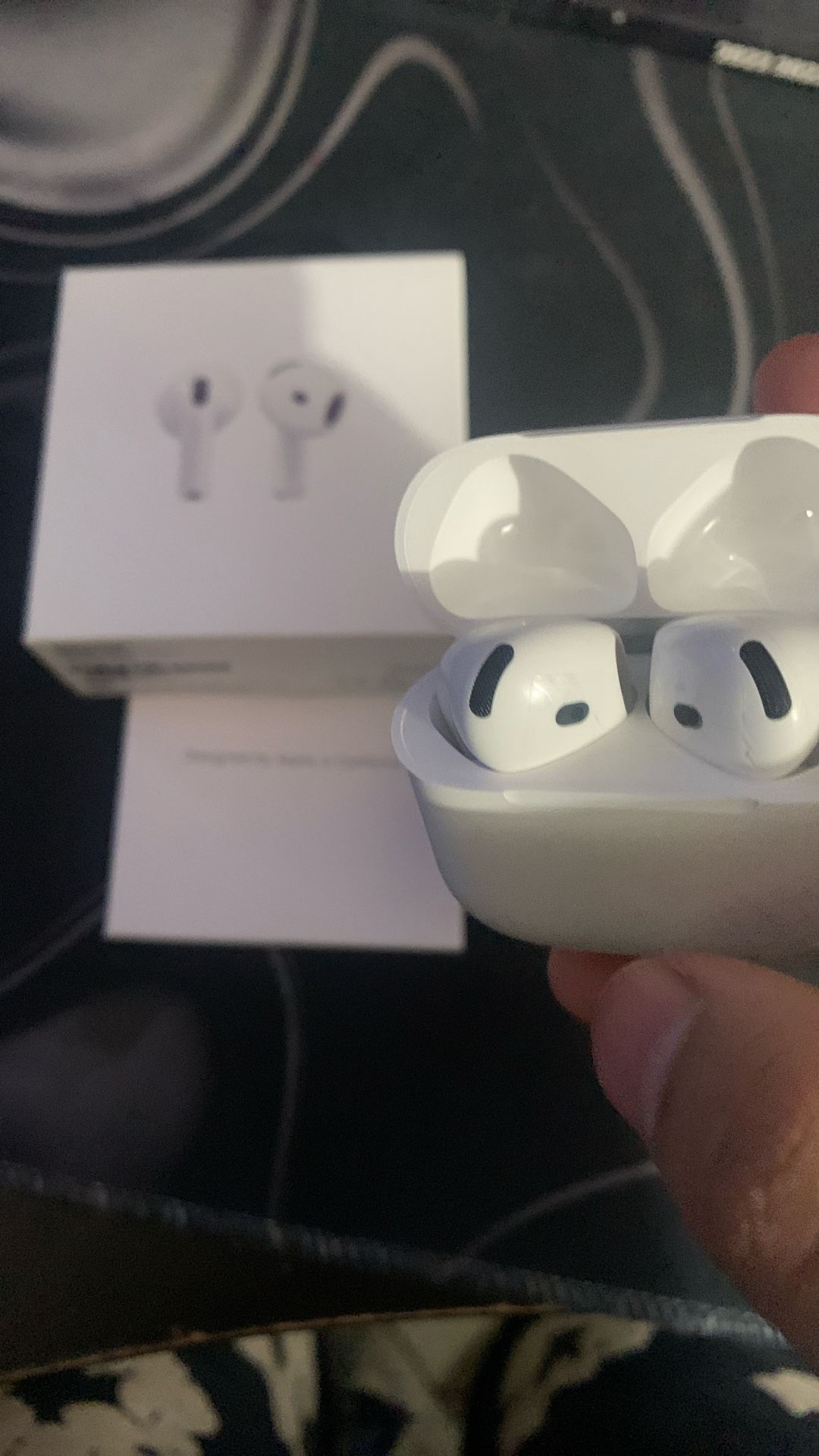 AirPods