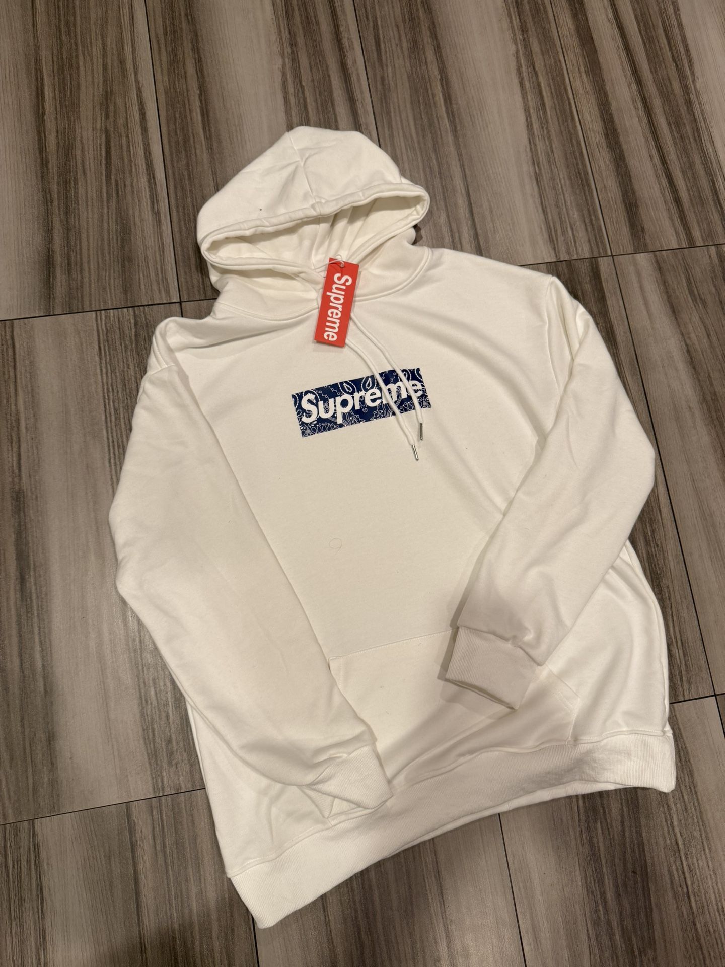Supreme Hoodie