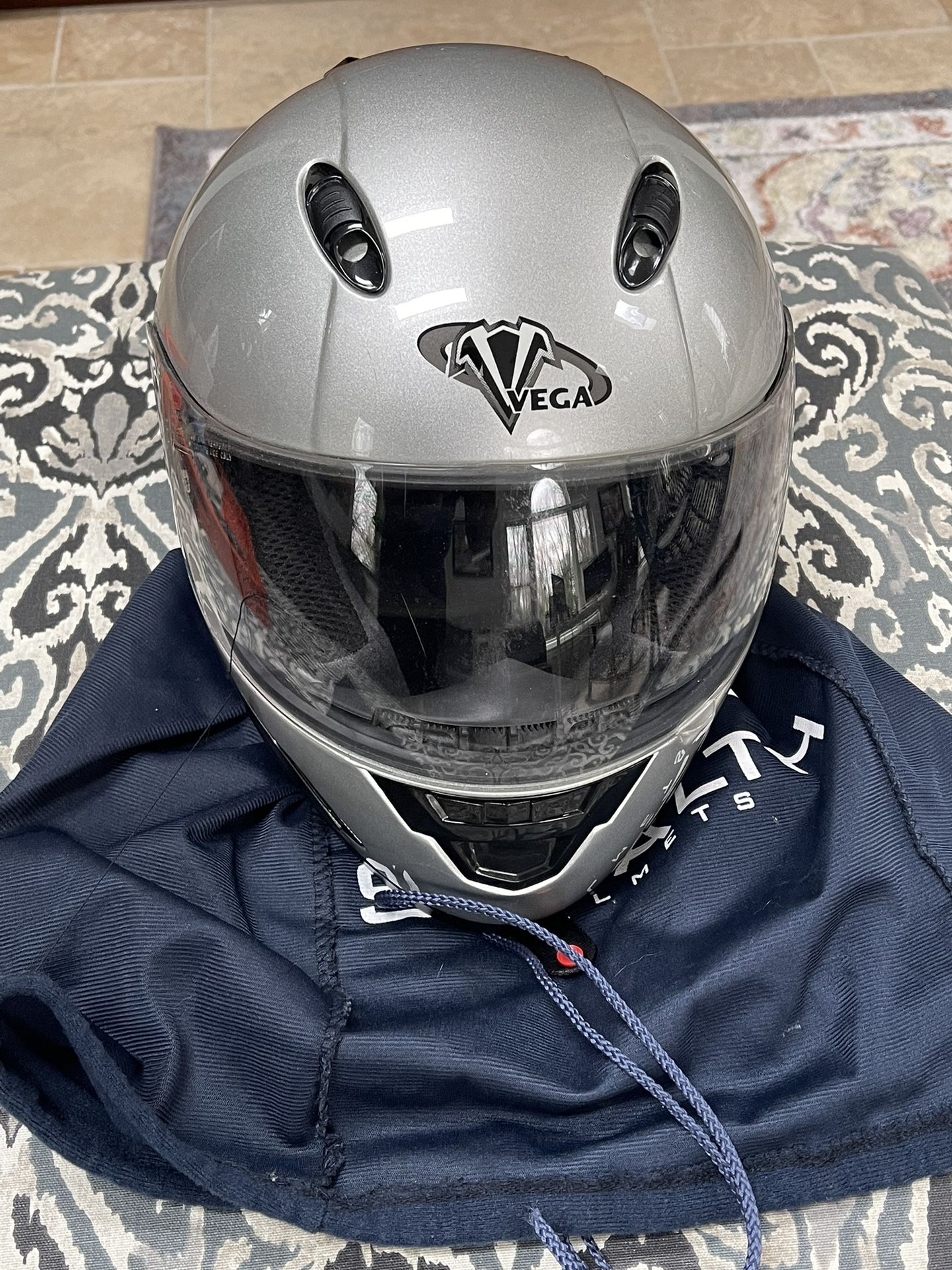 Daytona XPV Snell M2000 Motorcycle Helmet DOT certified