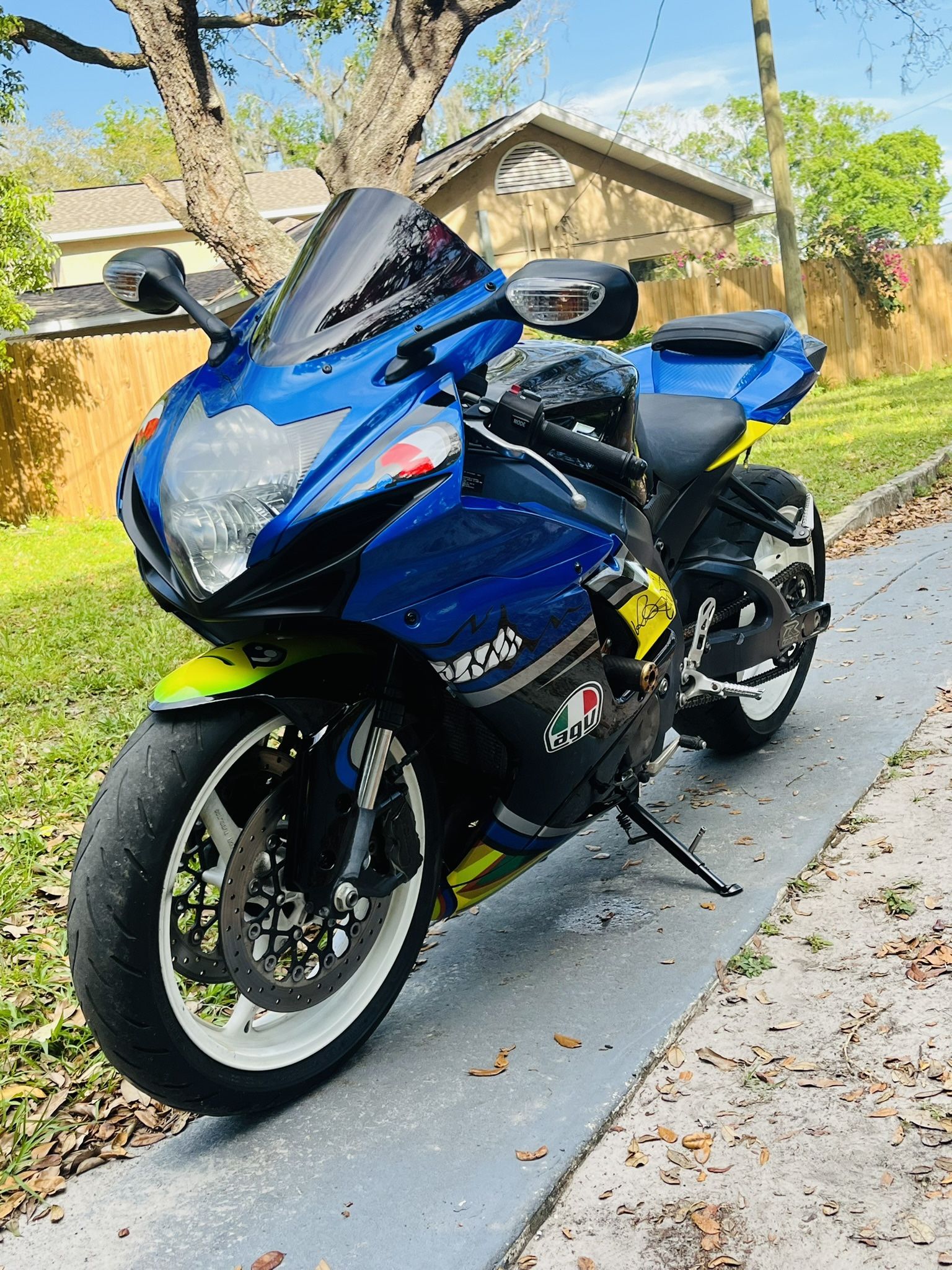 2011 Suzuki GSXR600cc