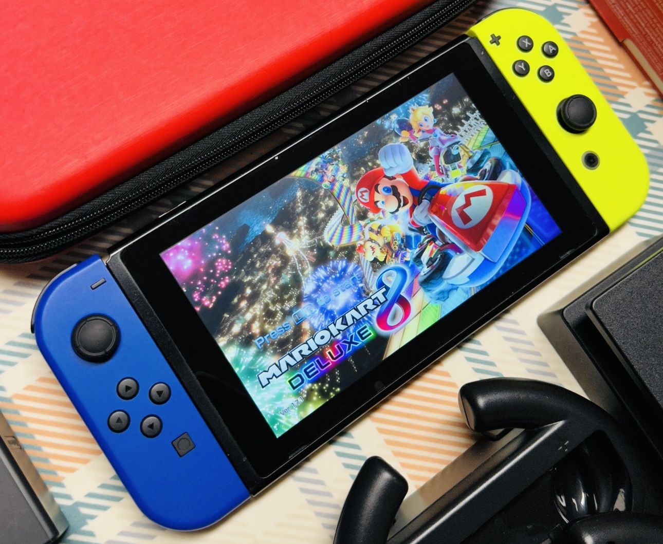 Nintendo Switch V2 Console HAC 001 01 Neon Blue/Yellow Tested READ