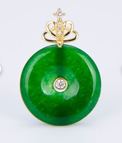 Gorgeous Jade Charm Donut Pendant With Crystal Stones
