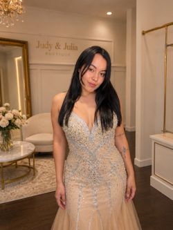 ✨ JJ007 Golden Empress Formal Gown ✨