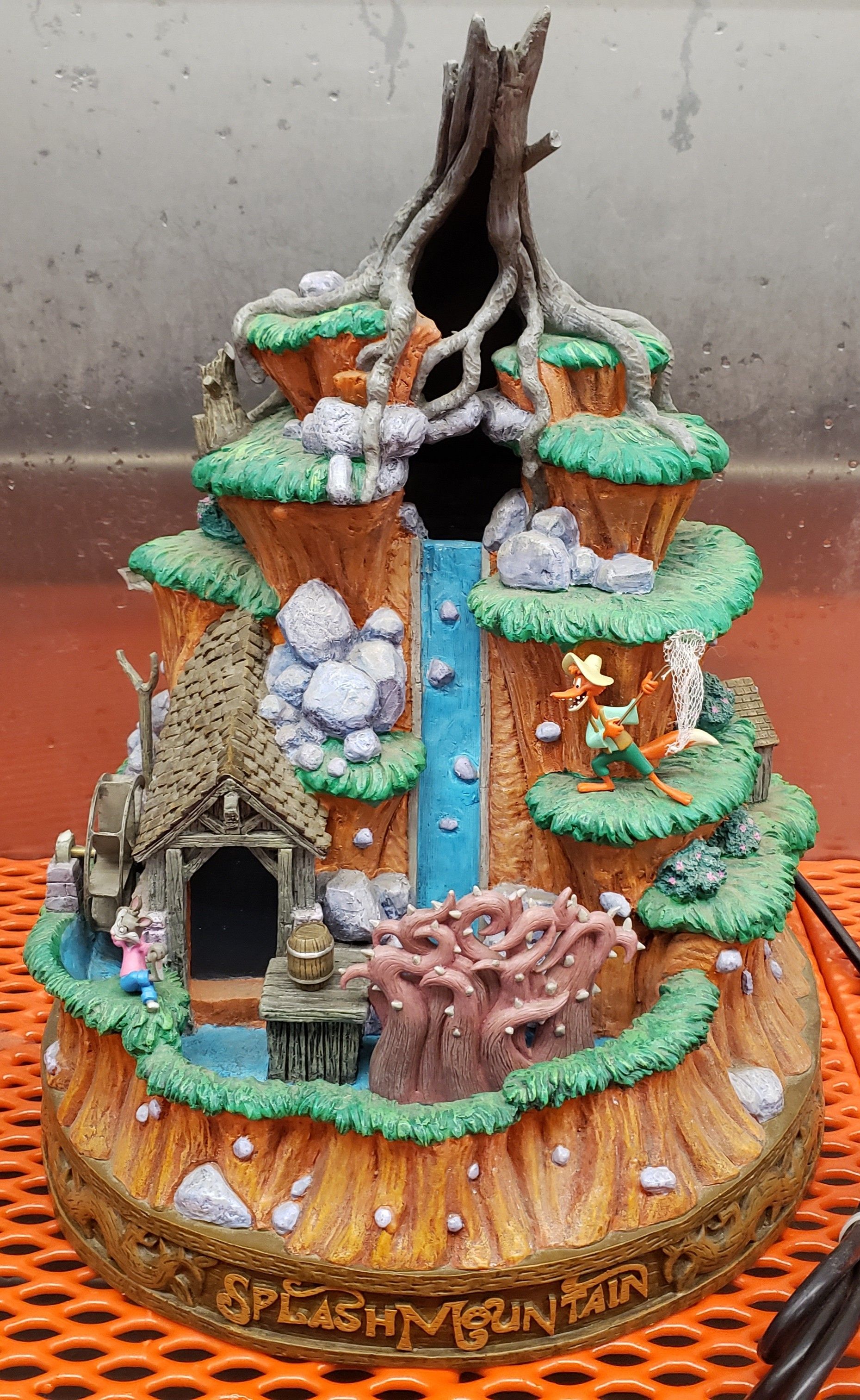 Disney's 2007 Splash Mountain Magical Big Figurine Fountain