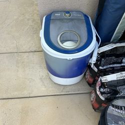 Portable, Miniature Washing Machine