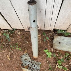 4 feet’s Adjustable Jack Post 