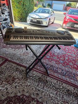 Casio WK-1630 Keyboard Workstation 76-Key And Power