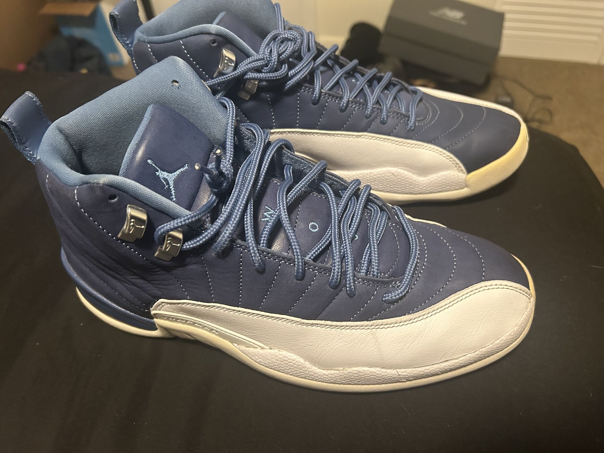 AIR JORDAN 12 RETRO SIZE 10.5