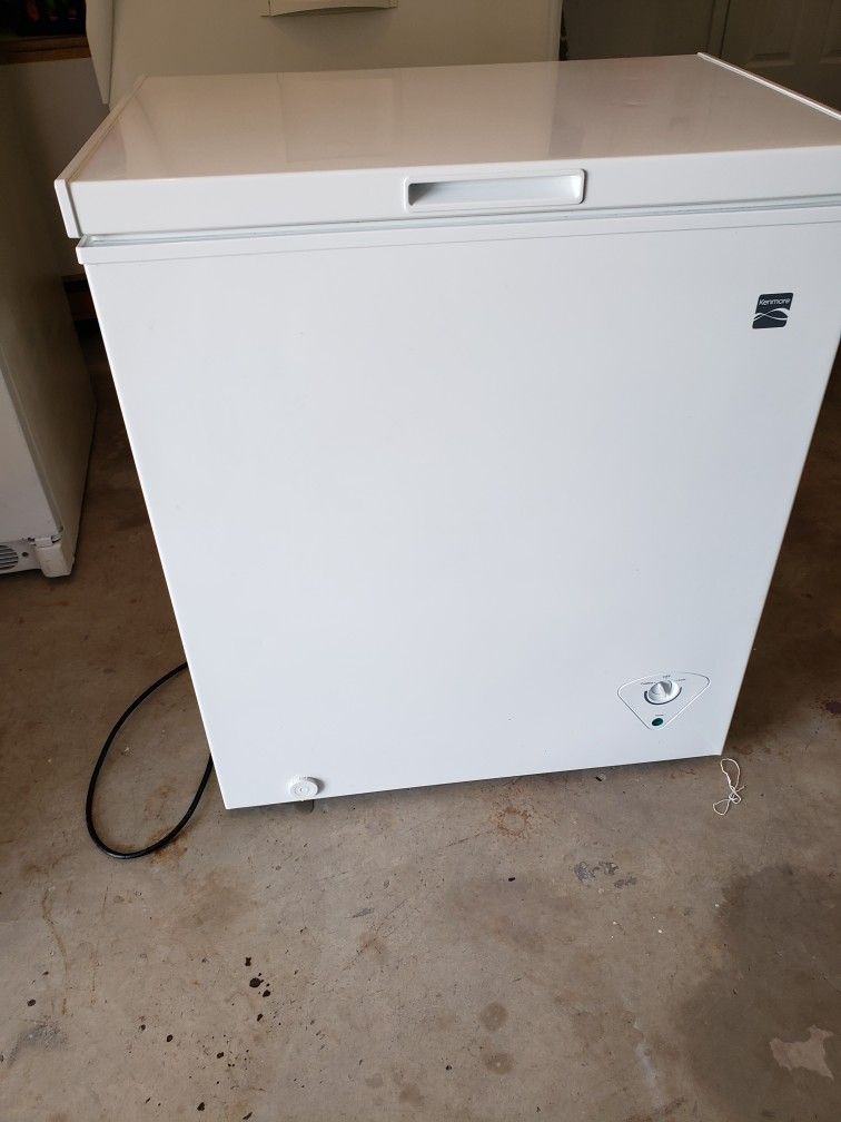 Kenmore 5.0 Cubic Feet Chest Freezer
