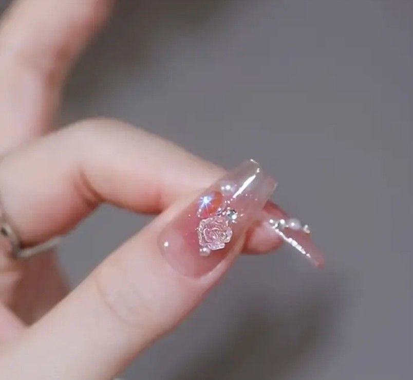 24pcs of Blush Ice Transparent Nude Camellia Removable Wearable Nails