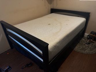 Full bed with Mattress