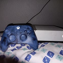 Xbox one with controller