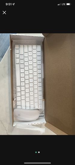 Apple Keyboard 