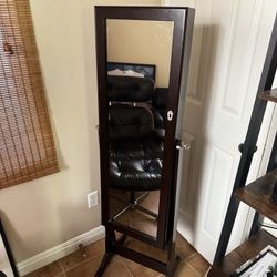 Jewlry Mirror Great Condition! 