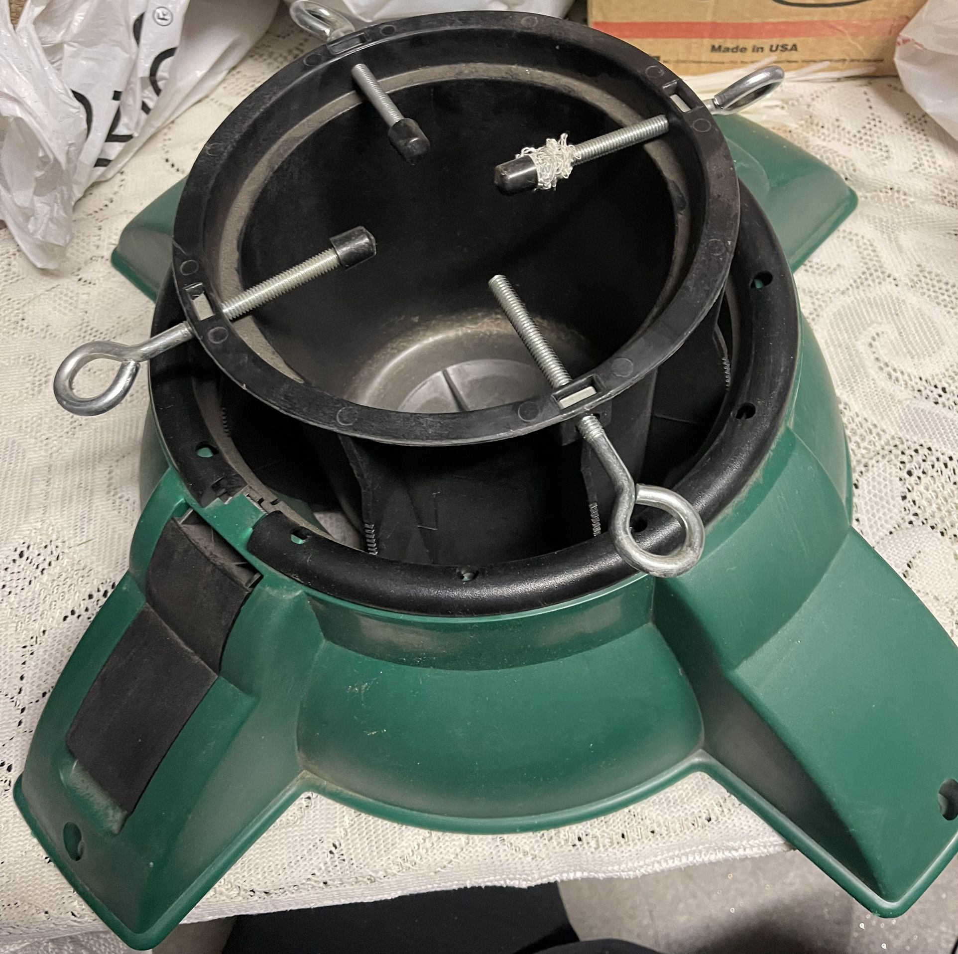 Sturdy Christmas Tree Stand