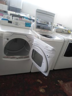 MAYTAG top load washer and dryer set working perfectly 4 months warranty