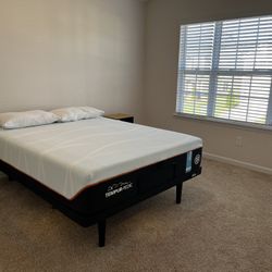 Tempur LuxeBreeze Firm 13” Mattress Queen