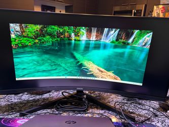 Samsung 34’ Odyssey G5 Curved Gaming Monitor