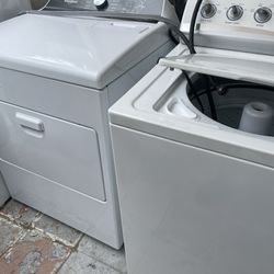 Kenmore Washer And Whirpool Electric Dryer