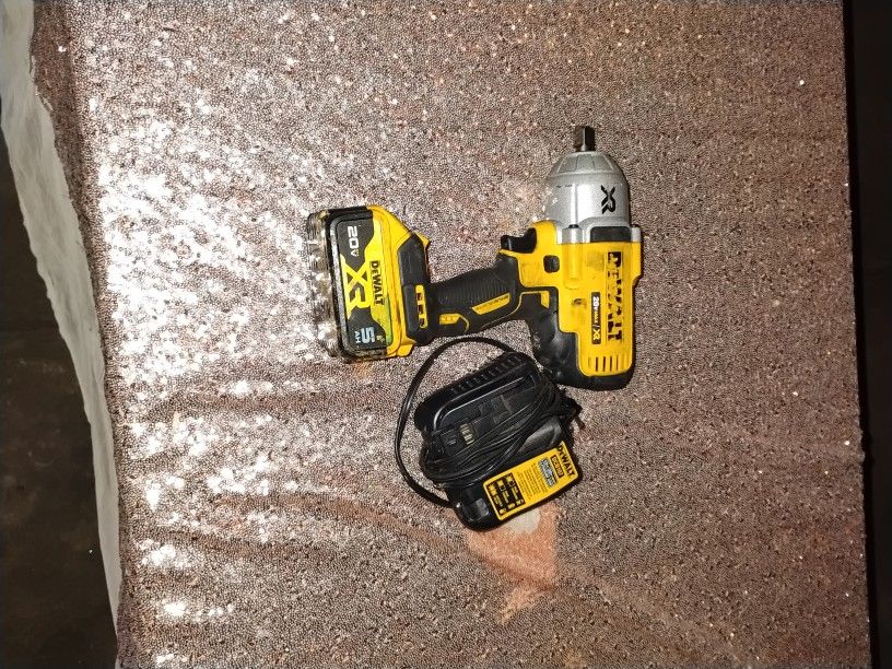 DeWalt Battery And Charger Included 20 Volt Battery