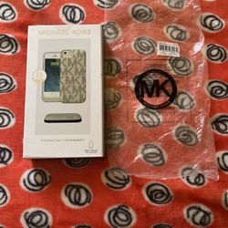 Michael Kors iPhone 5 Powercase+Powermat Vanilla 