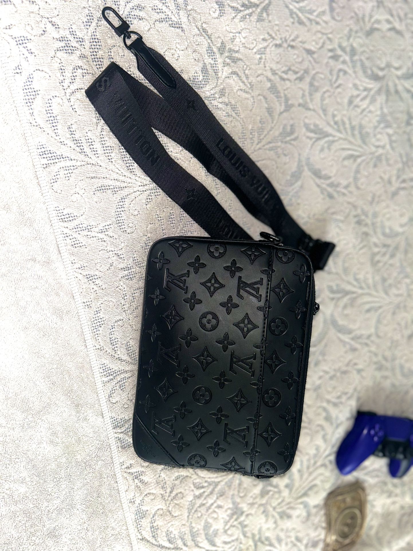 Lv Duo Messenger Bag