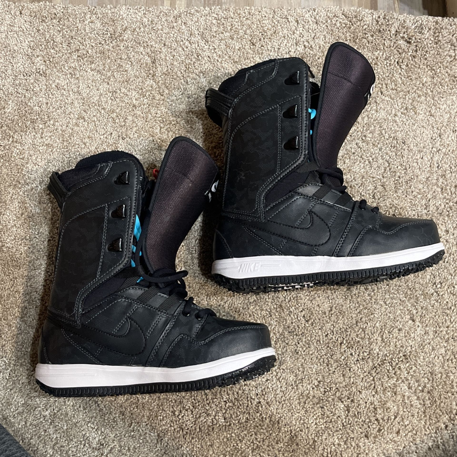 Women’s Nike Vapen Snowboard Boots