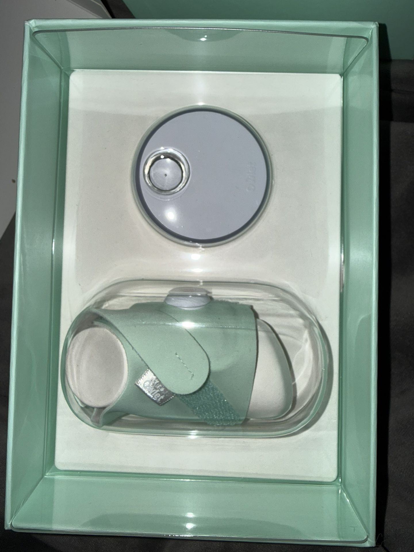 Owlet Dream Sock Smart Wearable Baby Monitor with Live Heart Rate & Oxygen Alerts