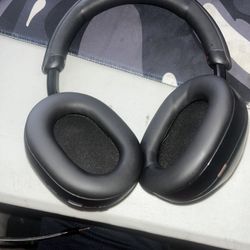 Sony XM5 Headphones