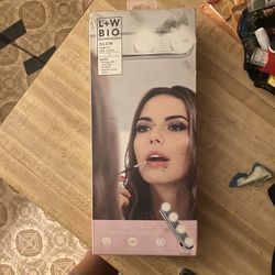 L + W Blo Glow Vanity Set