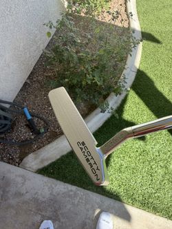 Scotty Cameron Newport Select 2.5