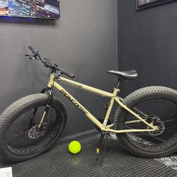 Mongoose Malus Fat Tire Bike… 
