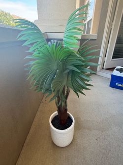 Artificial Palm Tree