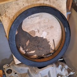 New Old Stock Air Filter  409 Chevrolet  63 64 Engine See Pics. 35th Ave And McDowell Phx 