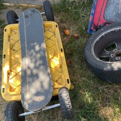 Track skateboard dirt track