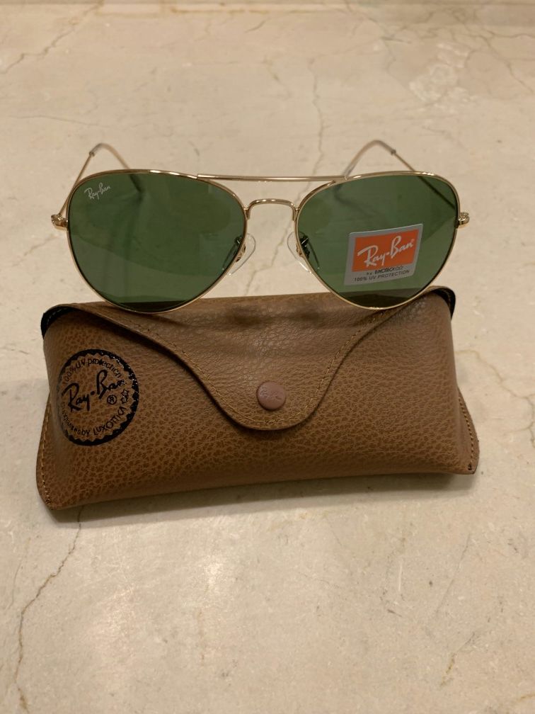 Authentic New RayBan Aviator Sunglasses