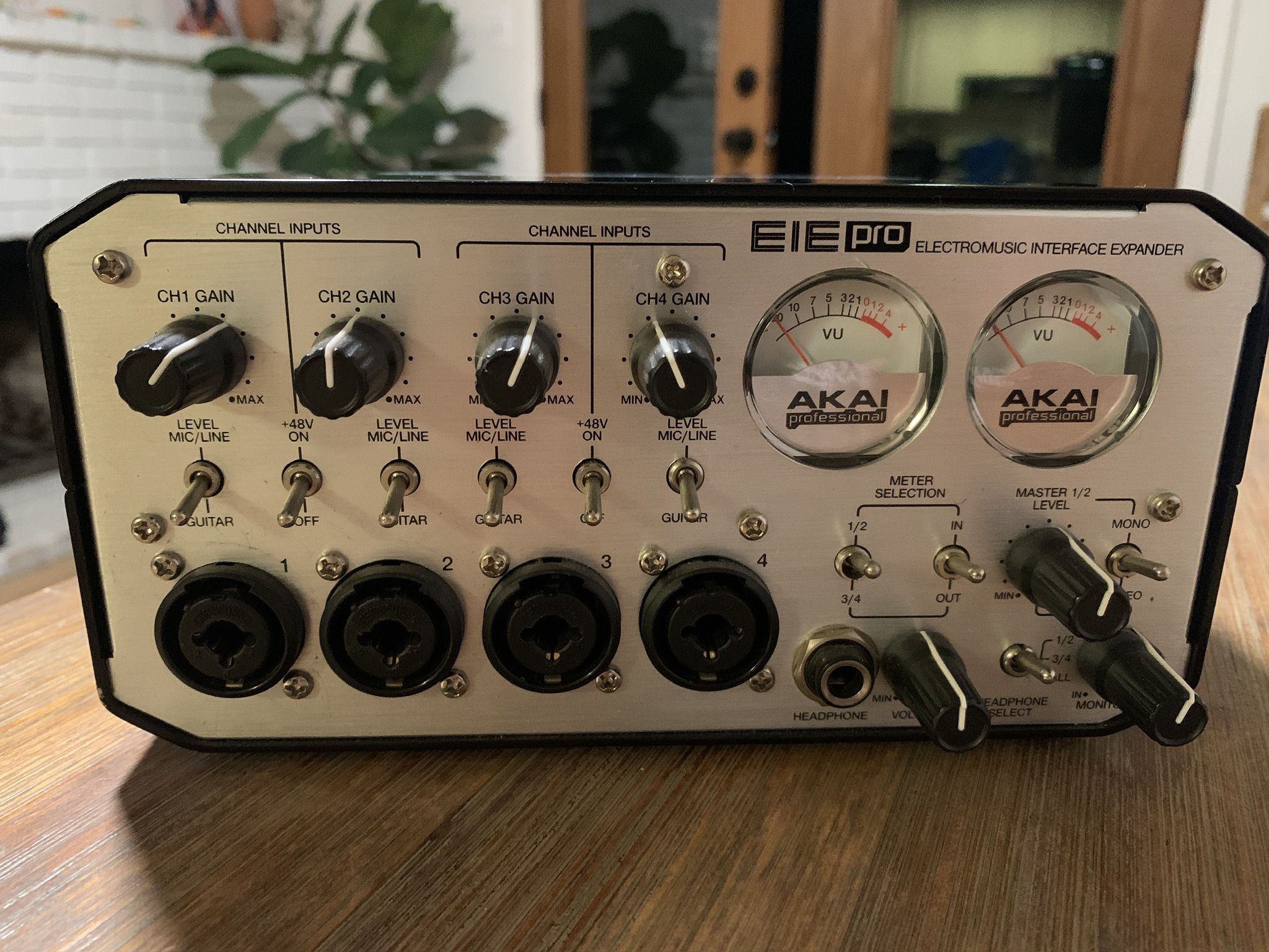 Akai EIE Interface $80