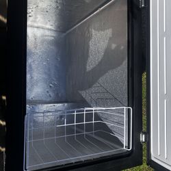 Artic Chest Freezer 7 Cu FT